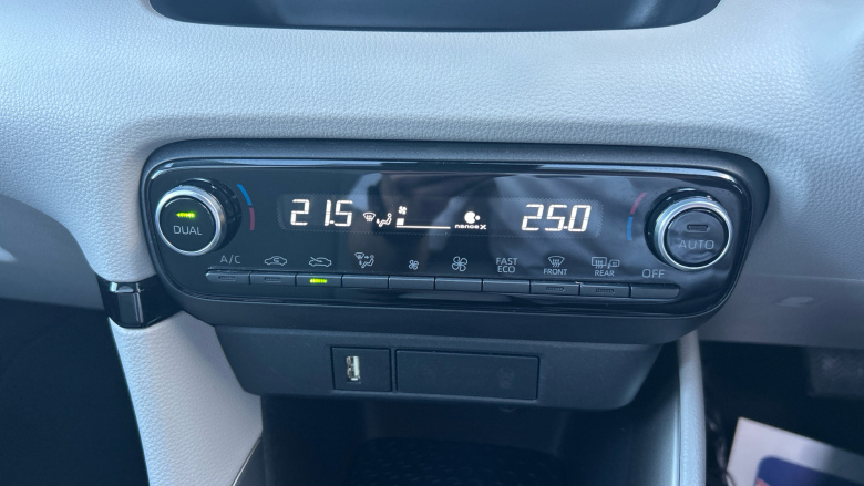 Toyota Yaris 1.5 Hybrid Excel 5dr CVT Hybrid Hatchback